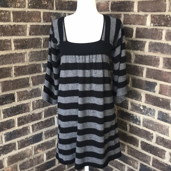 Joie Dresses & Skirts - Joie 100% Cashmere Dress